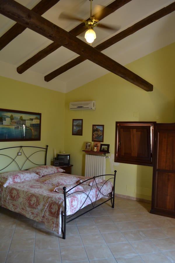 La Casa Di Lidia Bed and Breakfast Cardile Camera foto